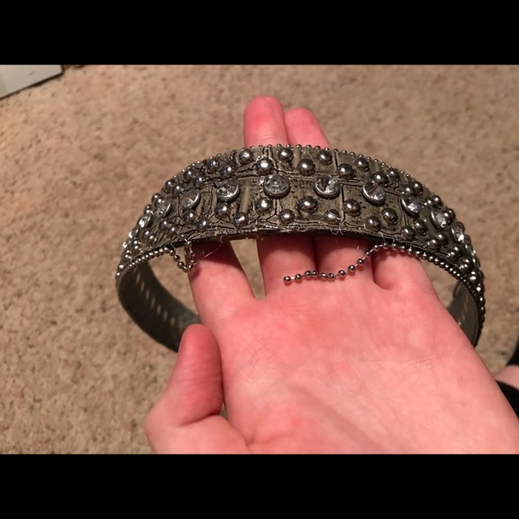 BELT - Picture 3 of 3